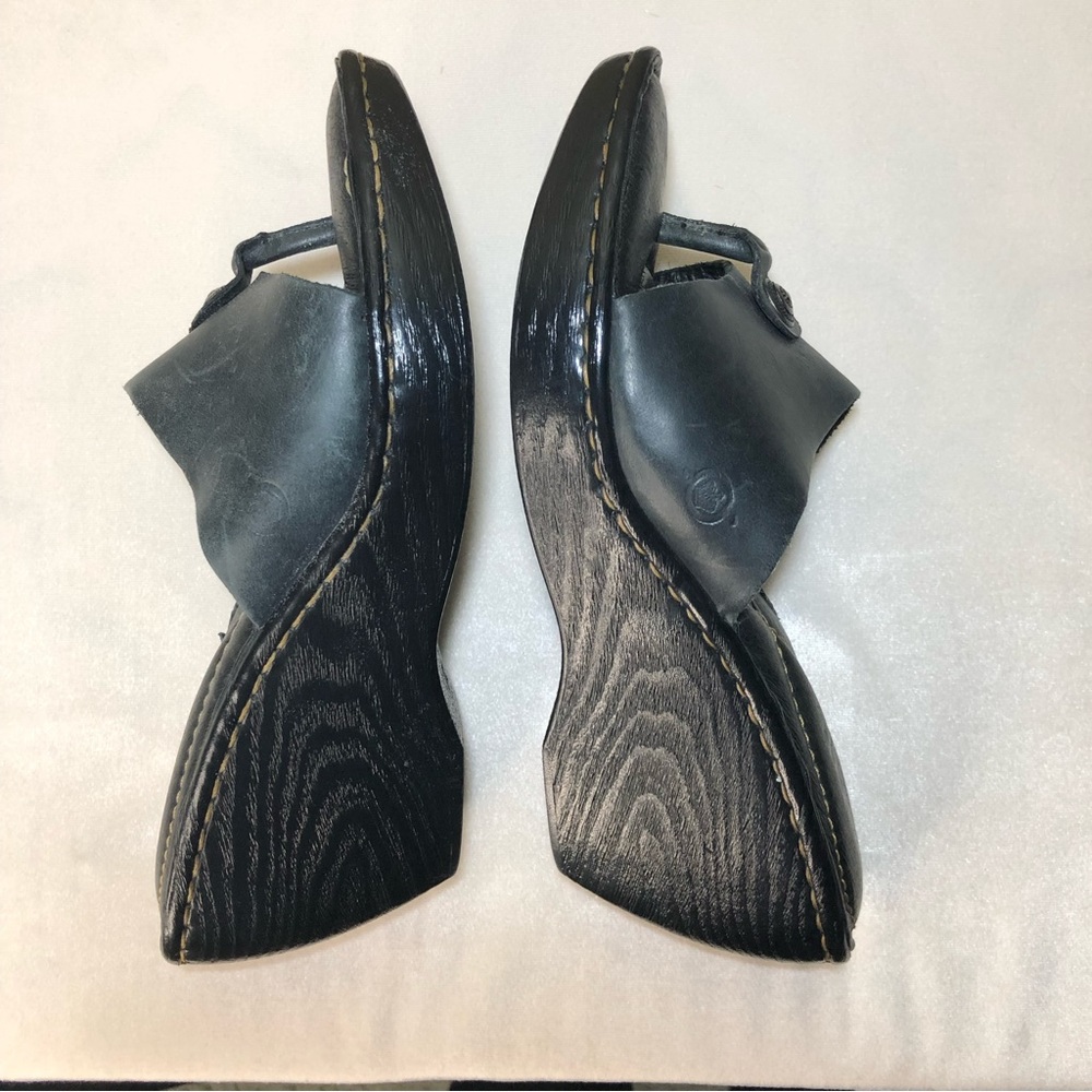 Women’s Born Mijo Black Wedge Thong Sandals Size 6 or 36 1/2 - Picture 3 of 6